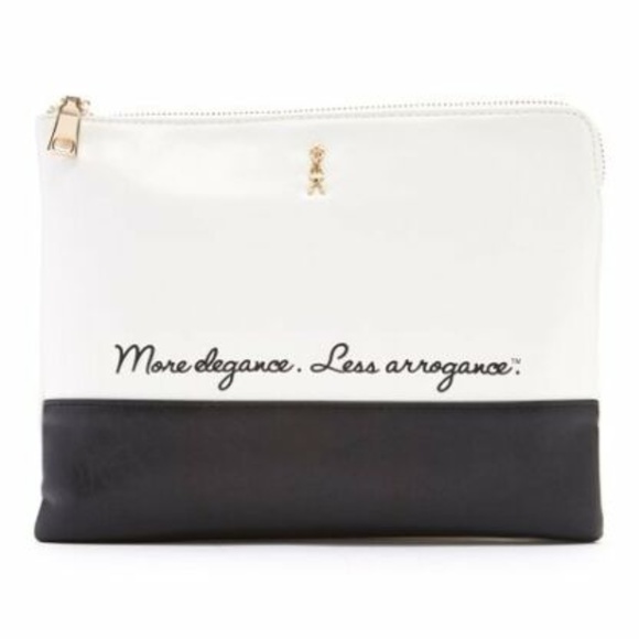 Le Motto - 'More Elegance, Less Arrogance' Clutch - Picture 1 of 8